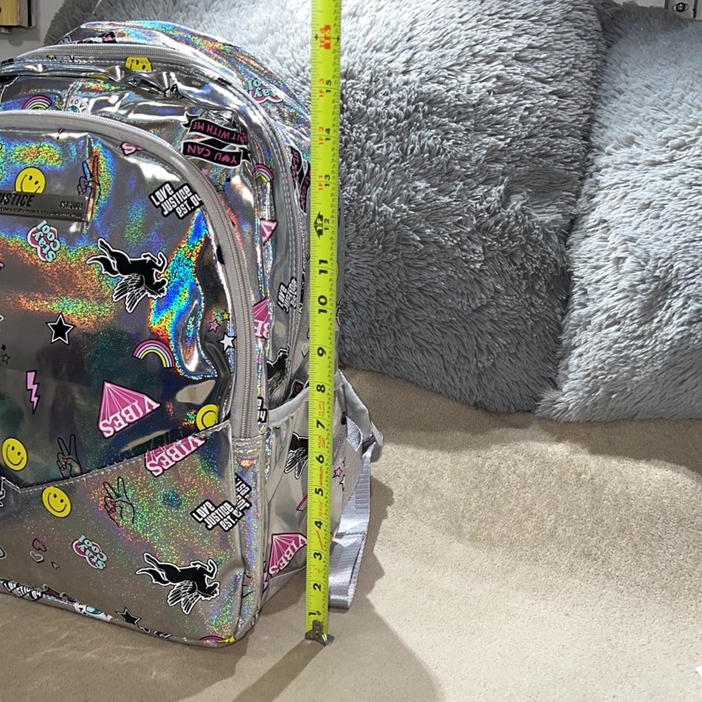 COPY -HP🎉Justice Girls Iridescent Print Bookbag/Backpack Detachable Wristlet … - Picture 4 of 11